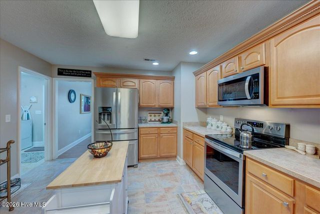 109 Clearbrook Way, New Bern, NC 28562