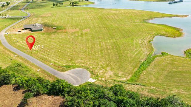 623 Lakeshore Terrace, Windom, TX 75492