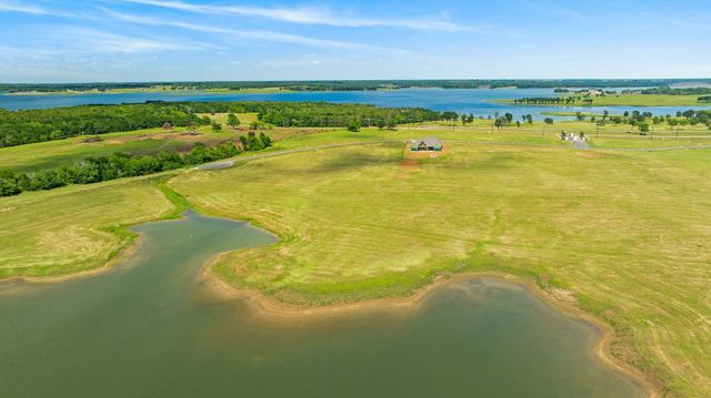 623 Lakeshore Terrace, Windom, TX 75492