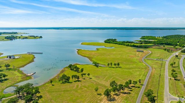 623 Lakeshore Terrace, Windom, TX 75492