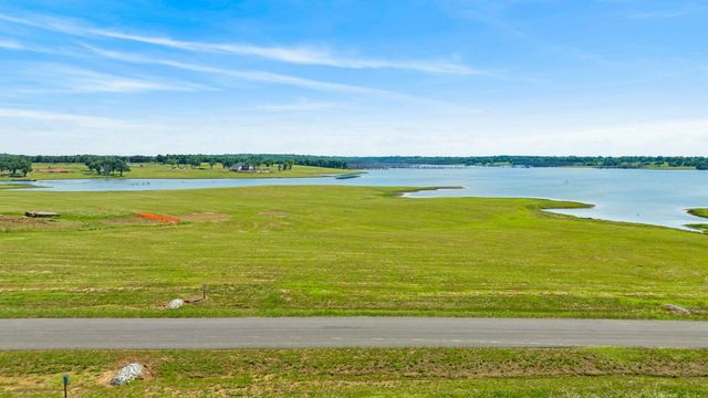 623 Lakeshore Terrace, Windom, TX 75492