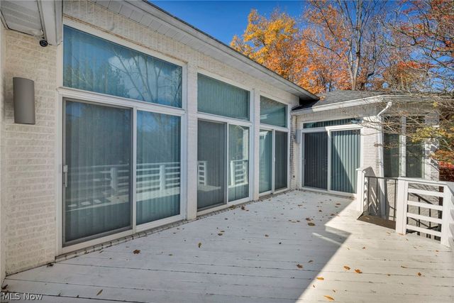 8709 Deer Creek Drive, Broadview Heights, OH 44147
