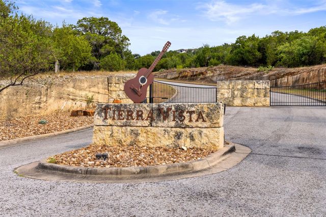 22717 Rainbow Connection SKWY, Spicewood, TX 78669