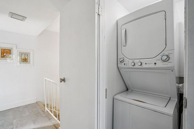 2727 S Sierra Madre 5, Palm Springs, CA 92264