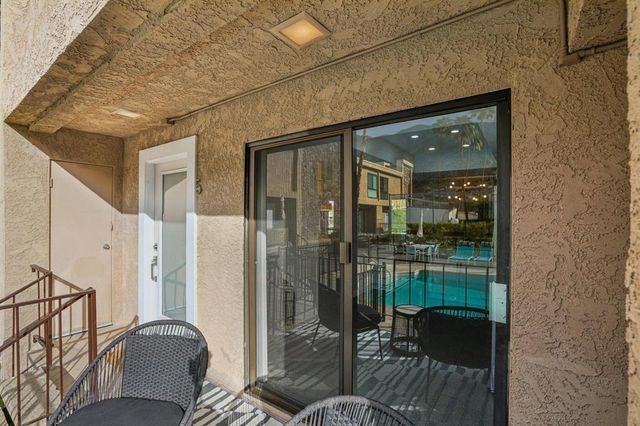 2727 S Sierra Madre 5, Palm Springs, CA 92264