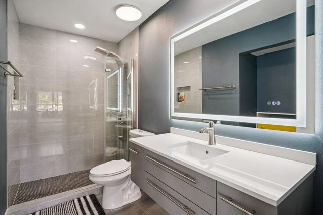 2727 S Sierra Madre 5, Palm Springs, CA 92264