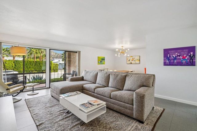 2727 S Sierra Madre 5, Palm Springs, CA 92264