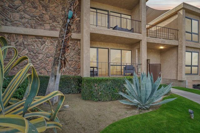 2727 S Sierra Madre 5, Palm Springs, CA 92264