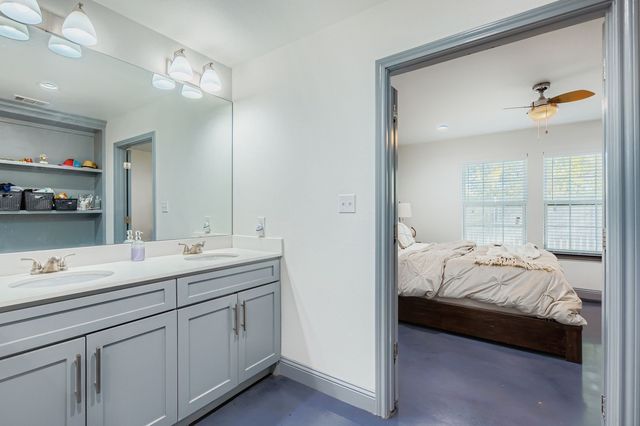 2322 Pall Mall Avenue, Dallas, TX 75241