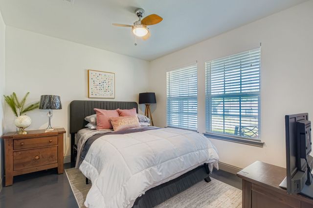 2322 Pall Mall Avenue, Dallas, TX 75241