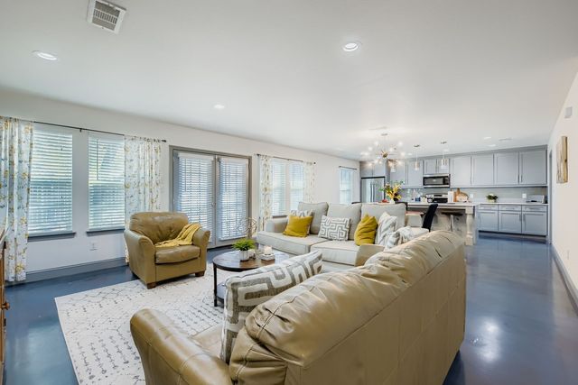 2322 Pall Mall Avenue, Dallas, TX 75241