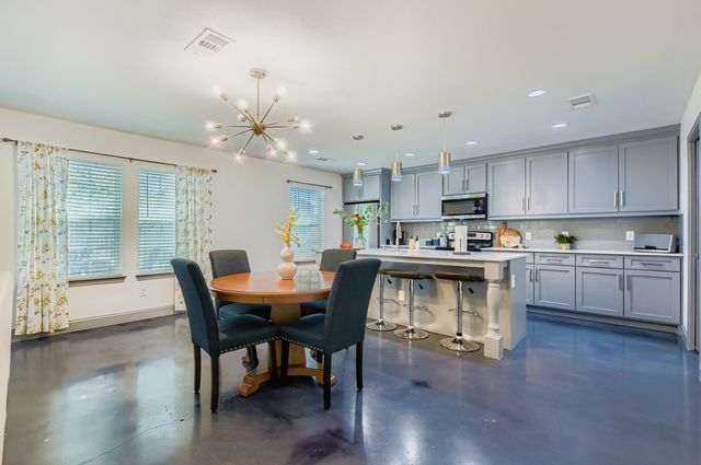 2322 Pall Mall Avenue, Dallas, TX 75241
