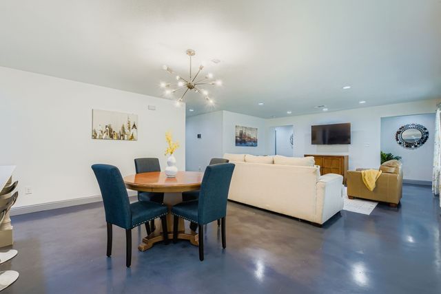 2322 Pall Mall Avenue, Dallas, TX 75241