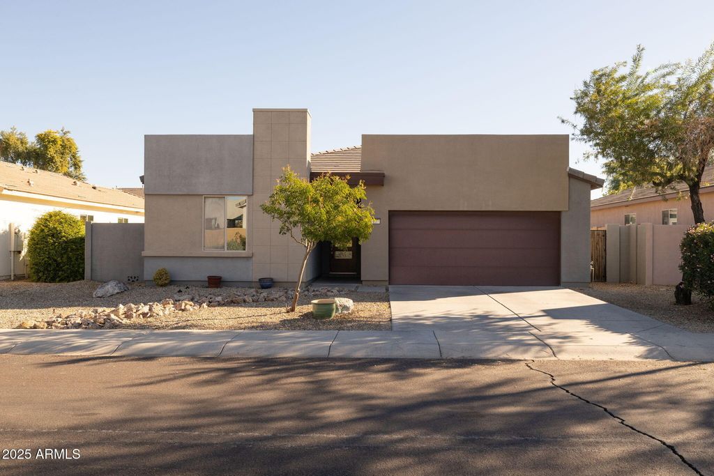 7137 S FAWN Avenue, Gilbert, AZ 85298