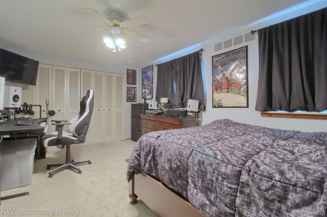 39175 PARKHURST Street, Livonia, MI 48154