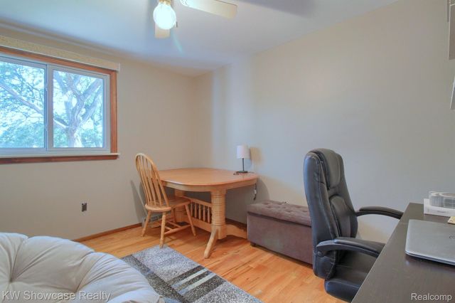 39175 PARKHURST Street, Livonia, MI 48154