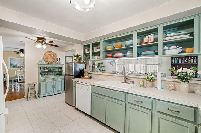 5541 ANDREA DRIVE, Holiday, FL 34690