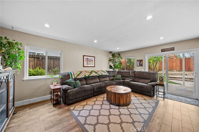 2978 Stacy Drive, Simi Valley, CA 93063