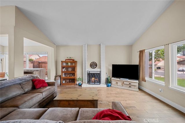 2978 Stacy Drive, Simi Valley, CA 93063