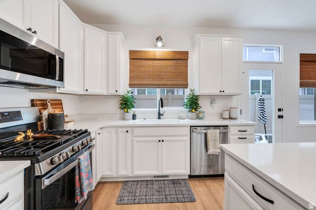 15109 S WILD HORSE WAY, Bluffdale, UT 84065