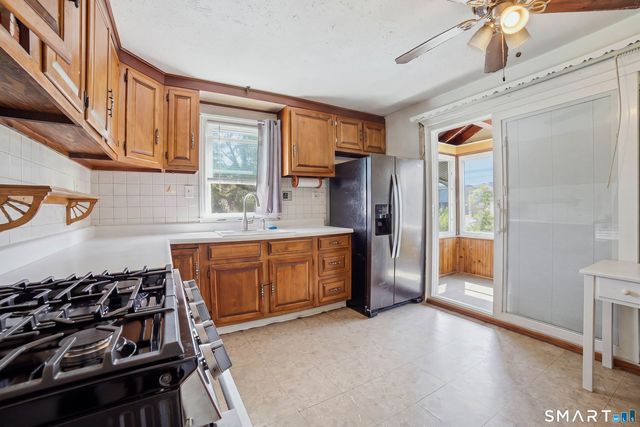 461 Townsend Avenue, New Haven, CT 06512