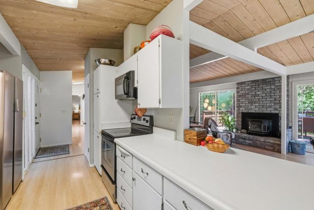 111 Greenview Drive, Boulder Creek, CA 95006