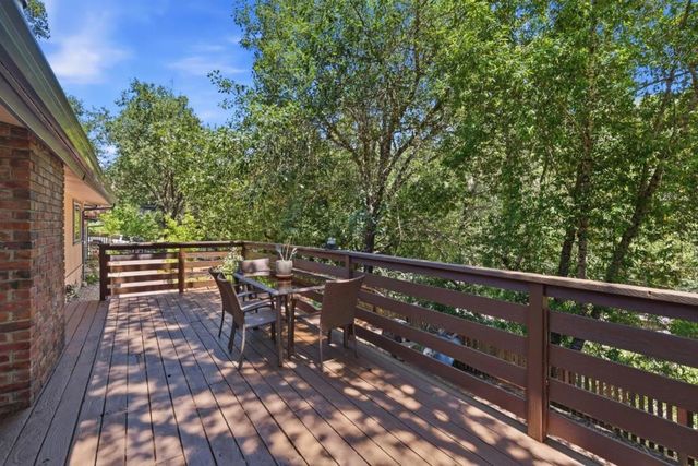 111 Greenview Drive, Boulder Creek, CA 95006