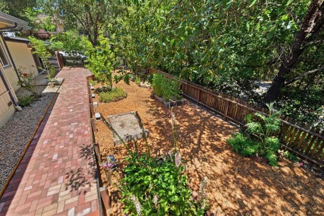 111 Greenview Drive, Boulder Creek, CA 95006