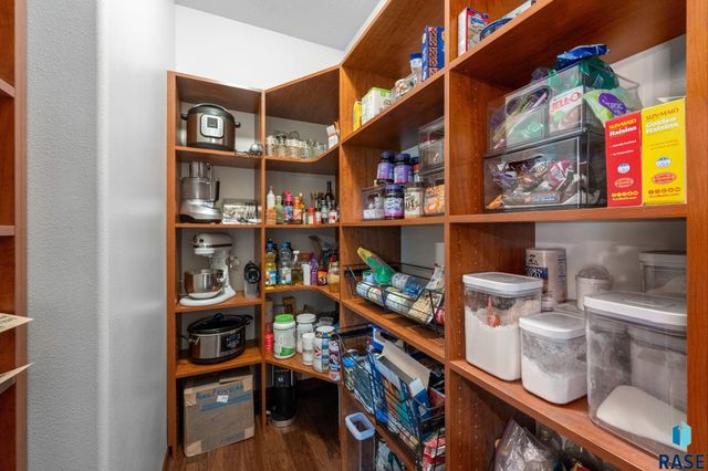 8805 E Palametto St Street, Sioux Falls, SD 57110