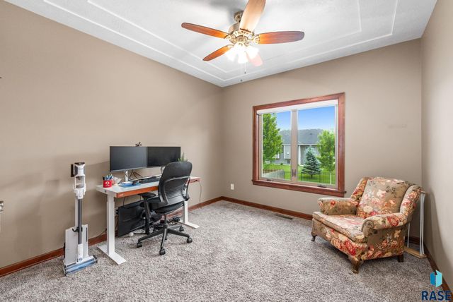 8805 E Palametto St Street, Sioux Falls, SD 57110