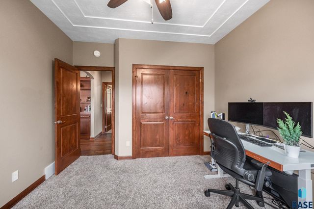 8805 E Palametto St Street, Sioux Falls, SD 57110