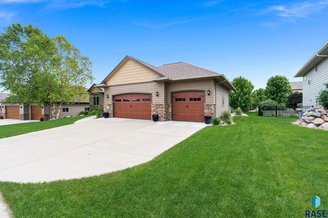 8805 E Palametto St Street, Sioux Falls, SD 57110