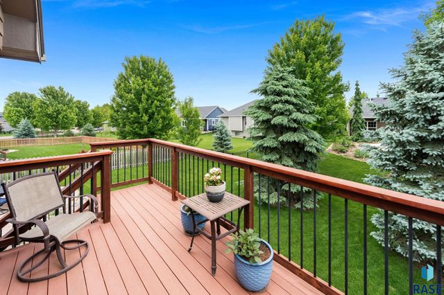 8805 E Palametto St Street, Sioux Falls, SD 57110