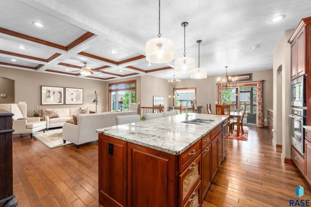 8805 E Palametto St Street, Sioux Falls, SD 57110