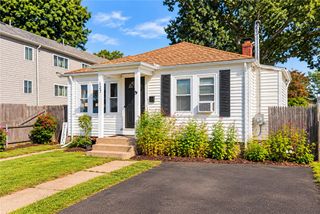 127 Fern Street, Warwick, RI 02889