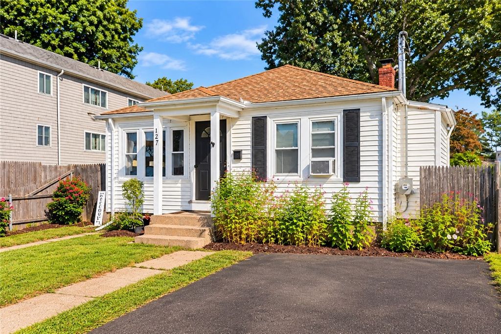 127 Fern Street, Warwick, RI 02889
