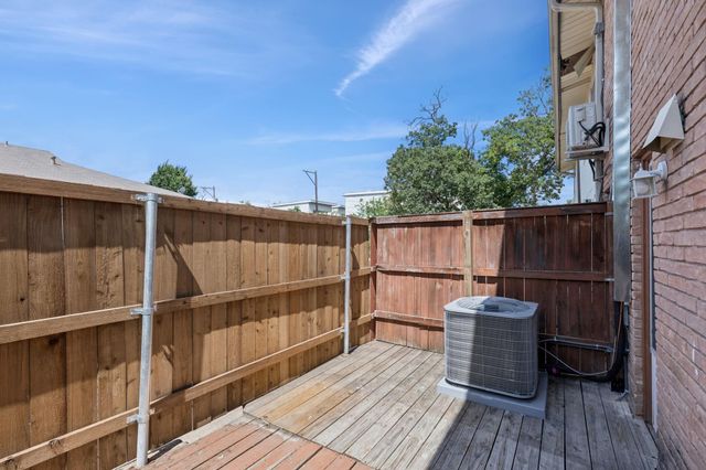 4039 Cole Avenue 106, Dallas, TX 75204