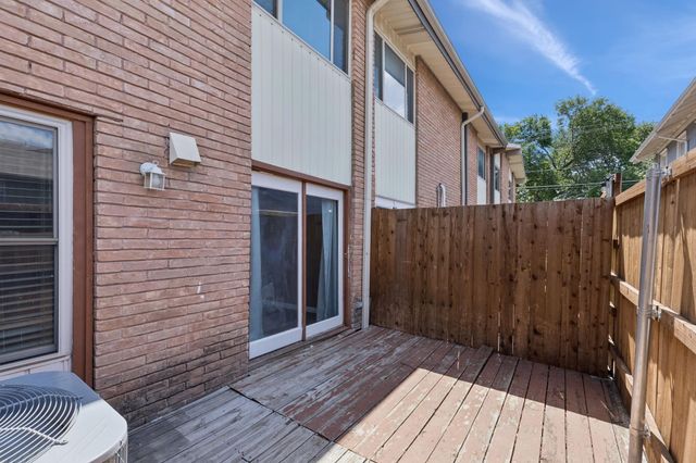 4039 Cole Avenue 106, Dallas, TX 75204
