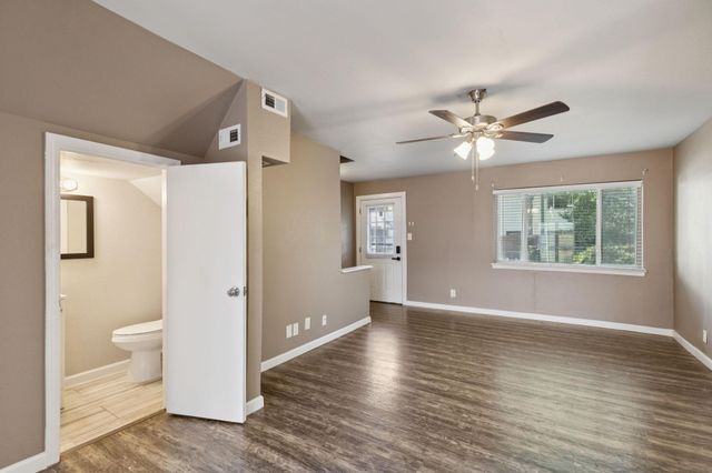 4039 Cole Avenue 106, Dallas, TX 75204