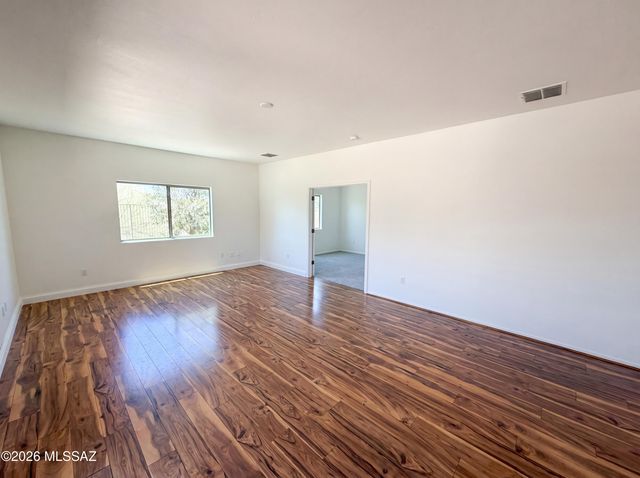 5225 W Wild Burro Spring Drive, Marana, AZ 85658