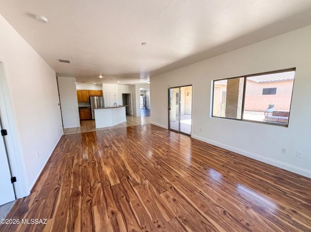 5225 W Wild Burro Spring Drive, Marana, AZ 85658