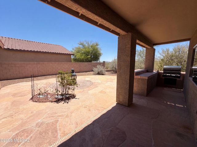 5225 W Wild Burro Spring Drive, Marana, AZ 85658