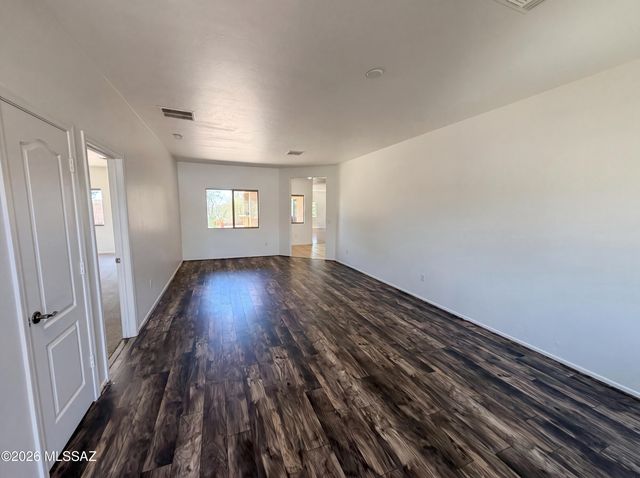 5225 W Wild Burro Spring Drive, Marana, AZ 85658