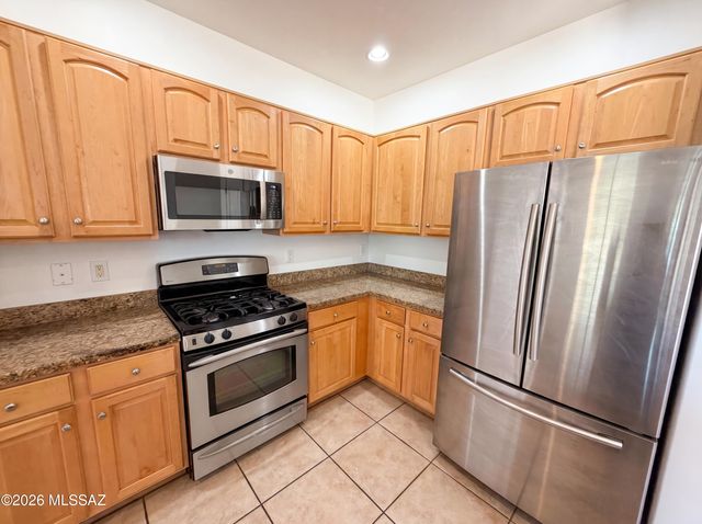 5225 W Wild Burro Spring Drive, Marana, AZ 85658