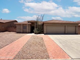 5225 W Wild Burro Spring Drive, Marana, AZ 85658