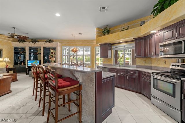 8201 Glenfinnan CIR, Fort Myers, FL 33912