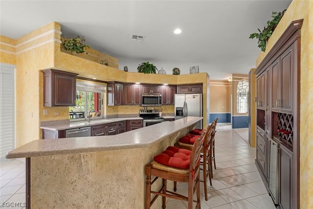 8201 Glenfinnan CIR, Fort Myers, FL 33912