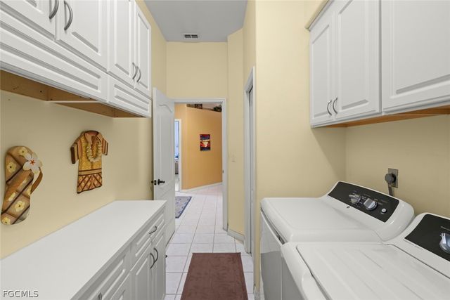 8201 Glenfinnan CIR, Fort Myers, FL 33912