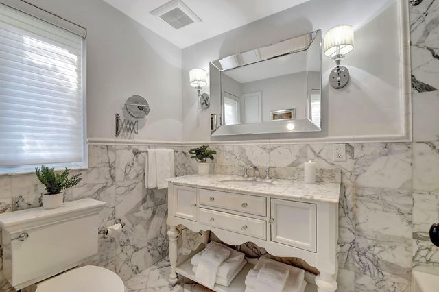 310 S Lake Drive, Lantana, FL 33462