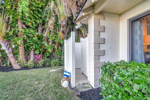 310 S Lake Drive, Lantana, FL 33462